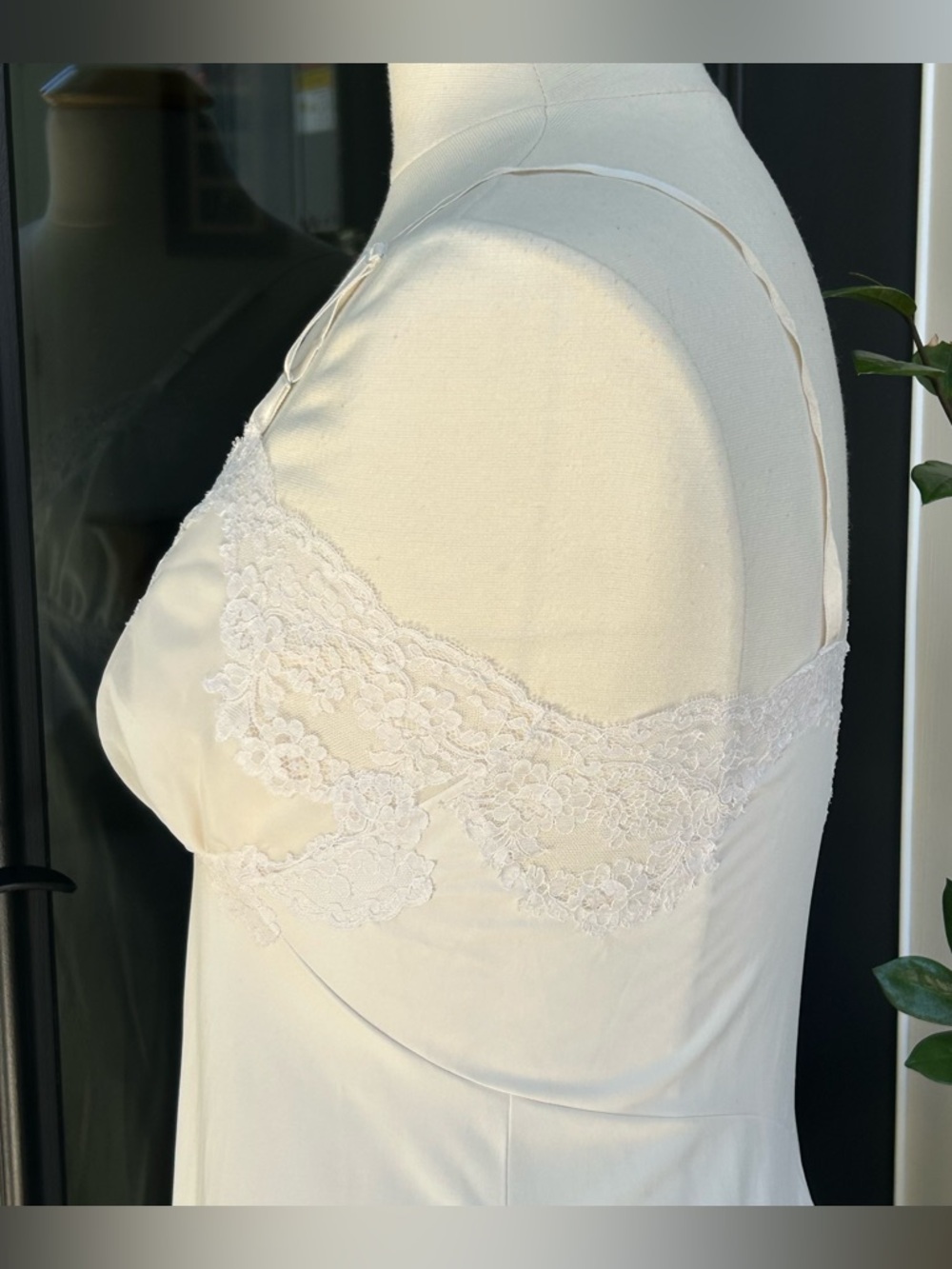 Vintage 60's White Full Slip Lace Nylon Slip Dress Size Small - Picture 3 of 10
